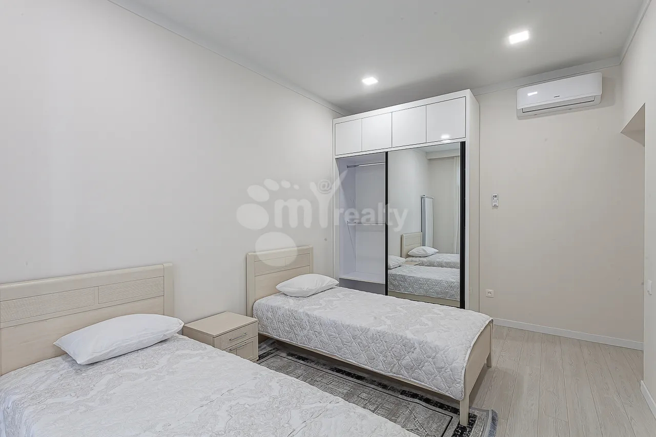 4 սենյականոց բնակարան վարձով Բուզանդի փող, Կենտրոն Երևան, 158869