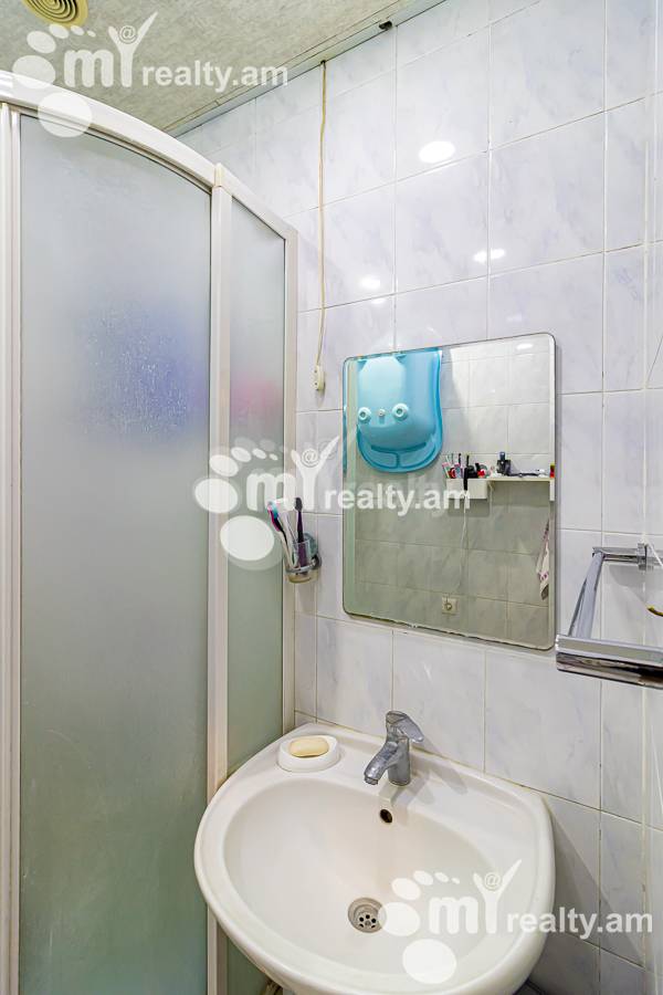 2 սենյականոց բնակարան  Համբարձումյան փող, Արաբկիր Երևան, 154934