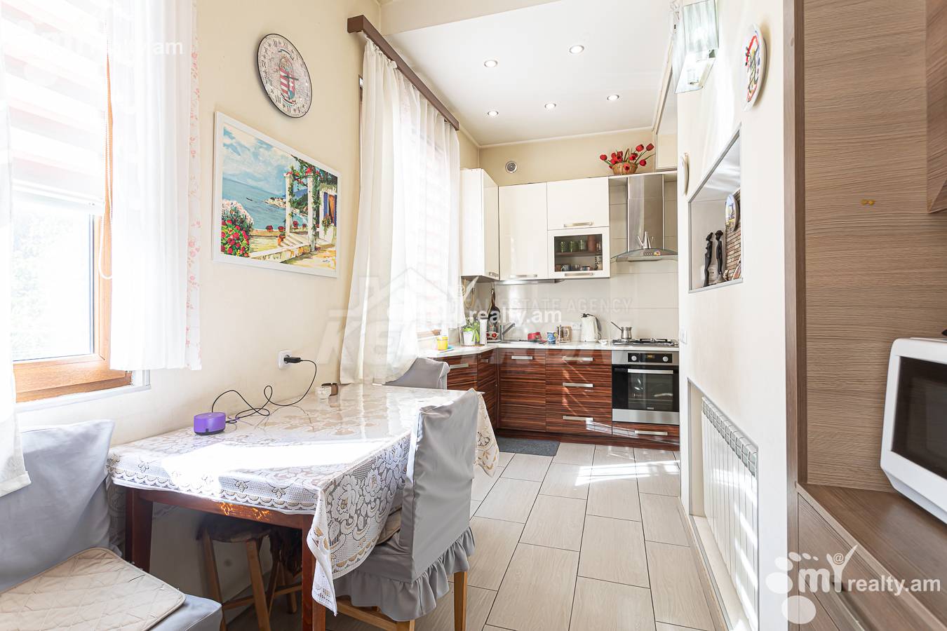 2 bedroom apartment for sale خیابان واردانانتس, مرکز شهر ایروان, 156908