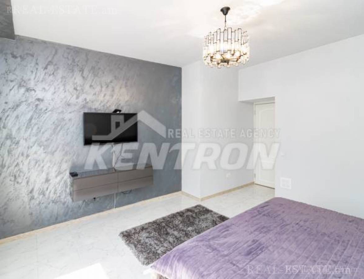 3 bedroom apartment for sale Sarmen St, Center Yerevan, 139638