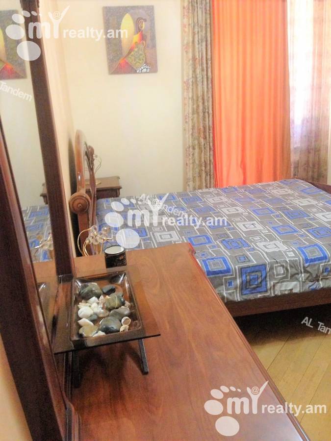 3 bedroom apartment for sale Saryan St, Center Yerevan, 127177