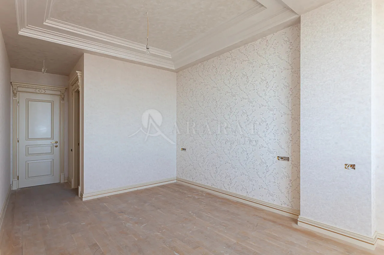 3 bedroom apartment for sale Hayrik Muradyan street, عربگیر ایروان, 157399