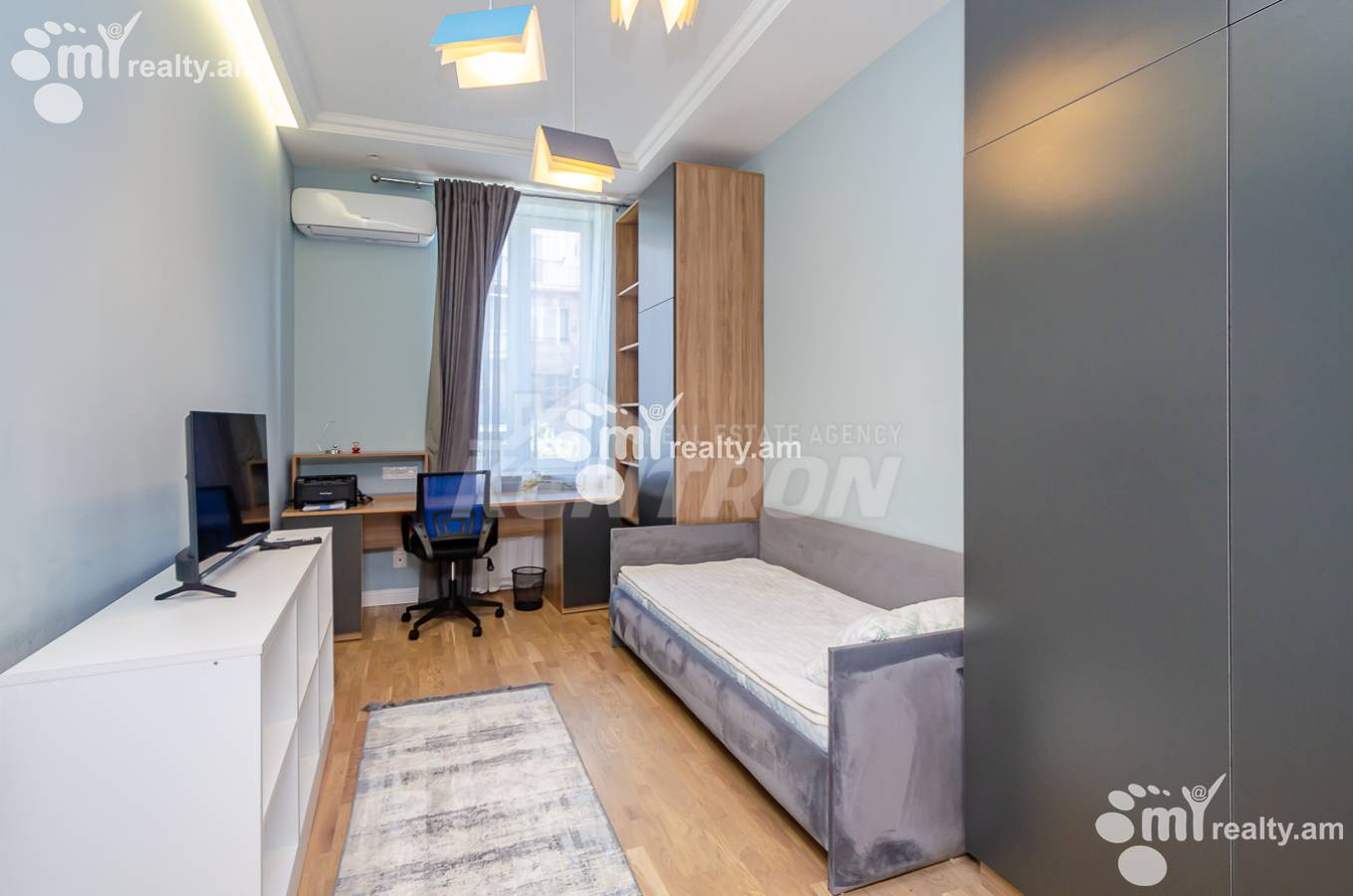 3 սենյականոց բնակարան  Նալբանդյան փող, Կենտրոն Երևան, 152842