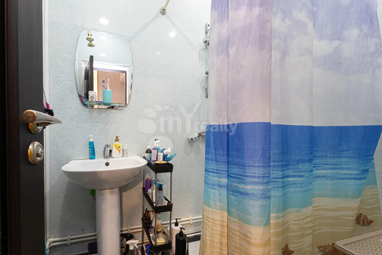 Купить 2 комнатную квартиру Терян ул, Центр Ереван, 159868