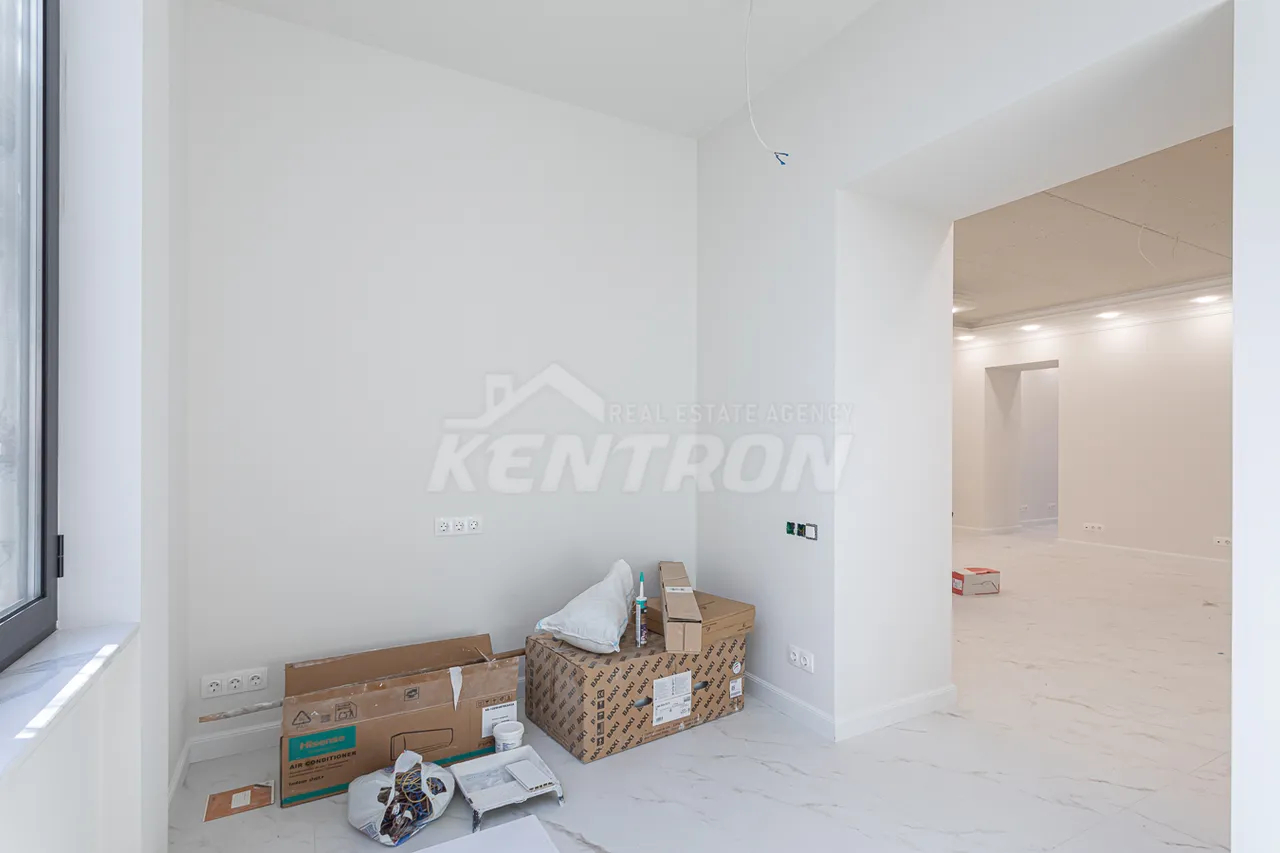 Commercial for sale خیابان ابوویان, مرکز شهر ایروان, 159427