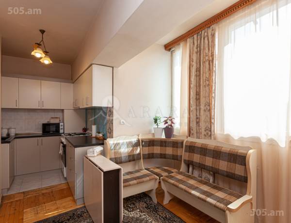 3-senyakanoc-bnakaran-vacharq-Yerevan-Center