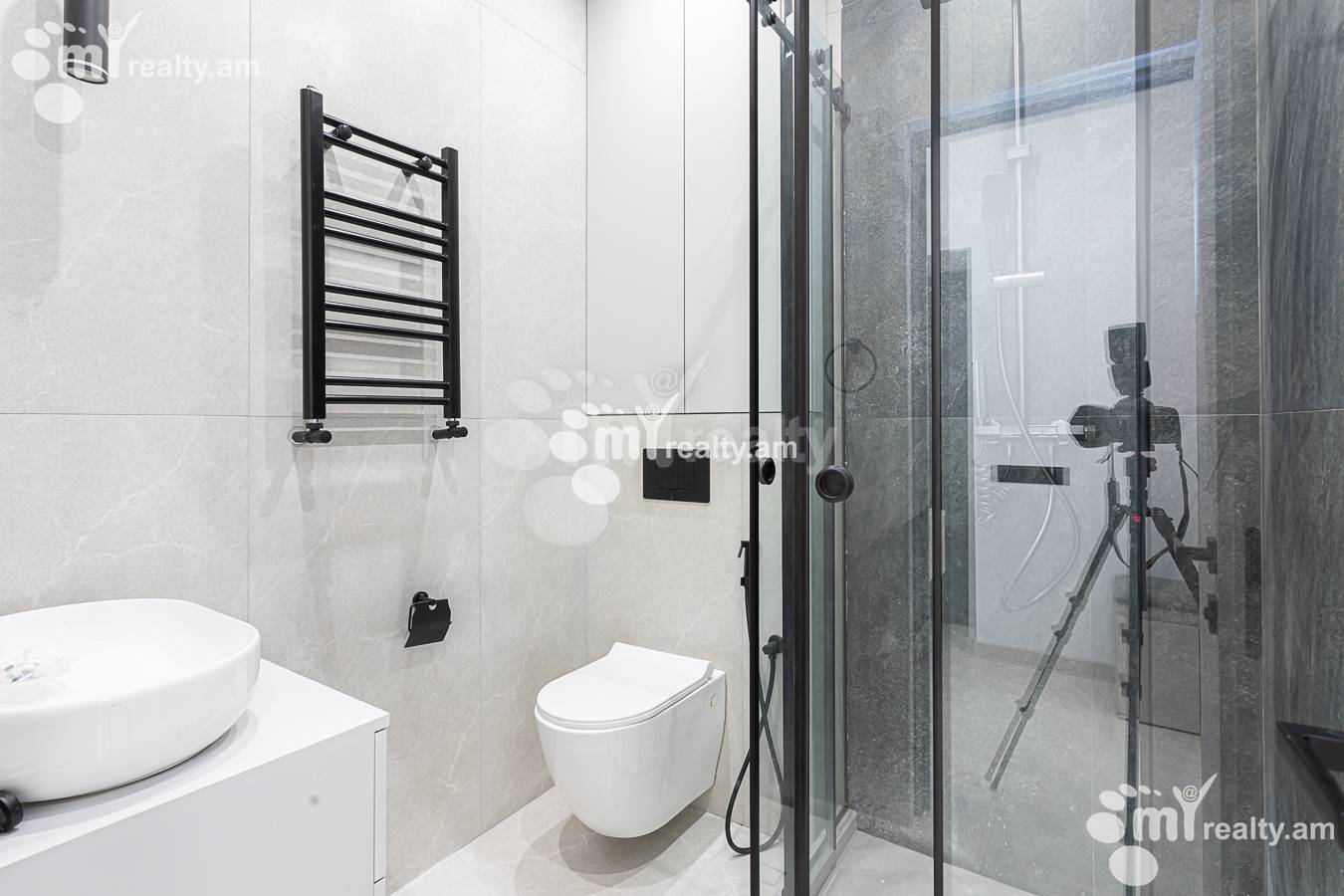 3 bedroom apartment for sale خیابان هانراپتوتیان کوچه 2, مرکز شهر ایروان, 156917