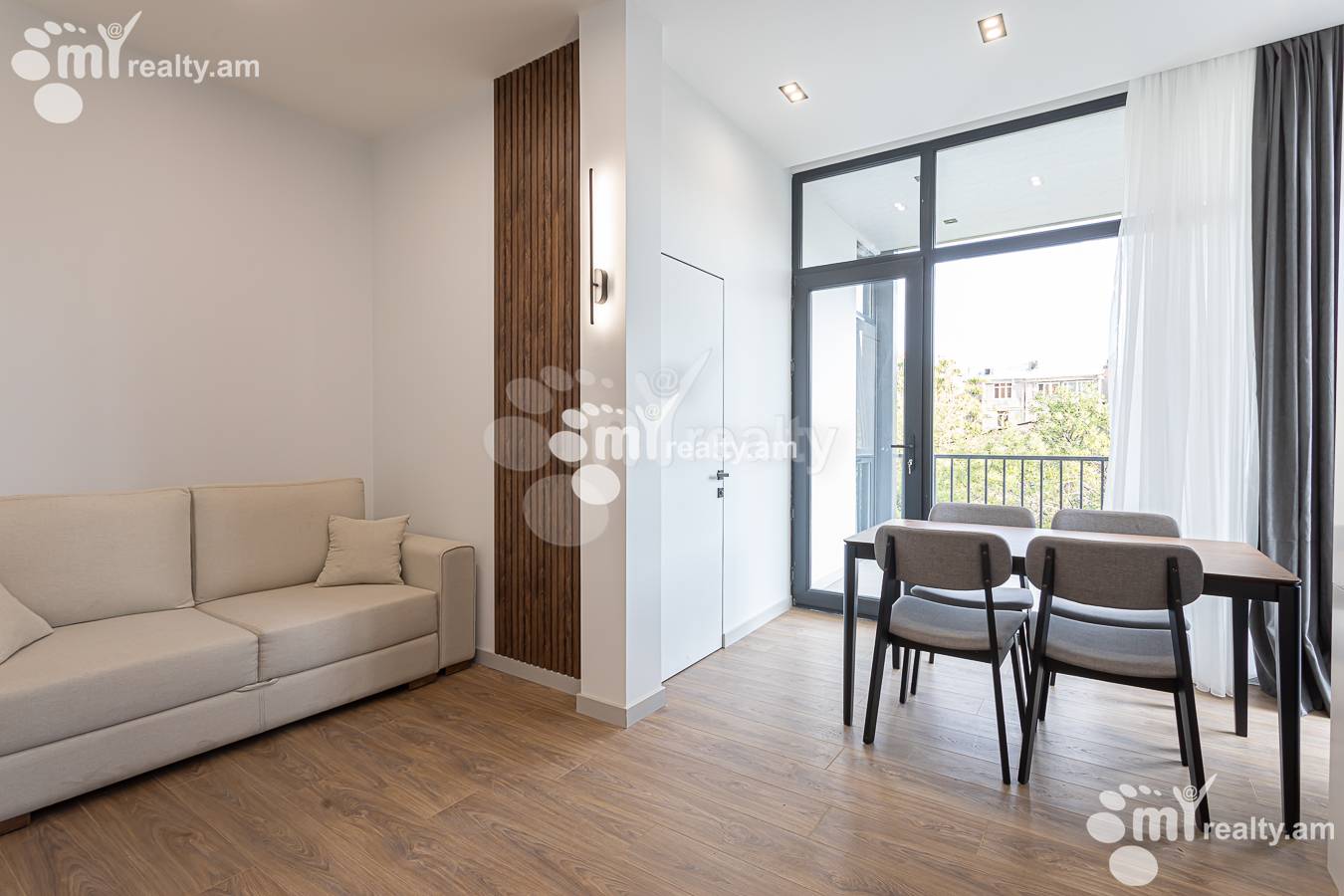 3 bedroom apartment for sale خیابان هانراپتوتیان کوچه 2, مرکز شهر ایروان, 156917