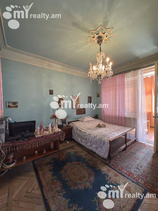 3 bedroom apartment for sale Kasyan St, Arabkir Yerevan, 158690