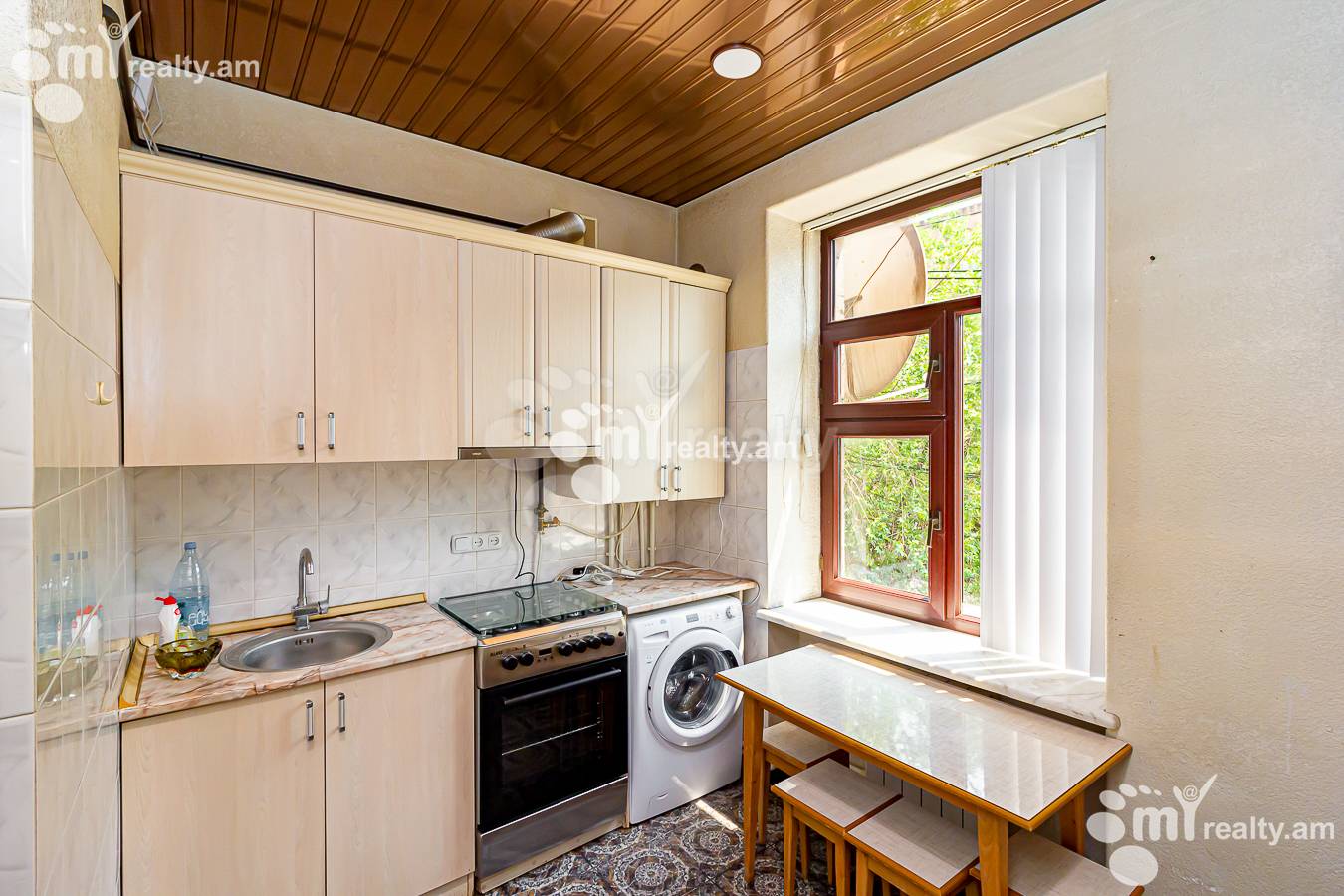 2 սենյականոց բնակարան  Կասյան փող, Արաբկիր Երևան, 151924