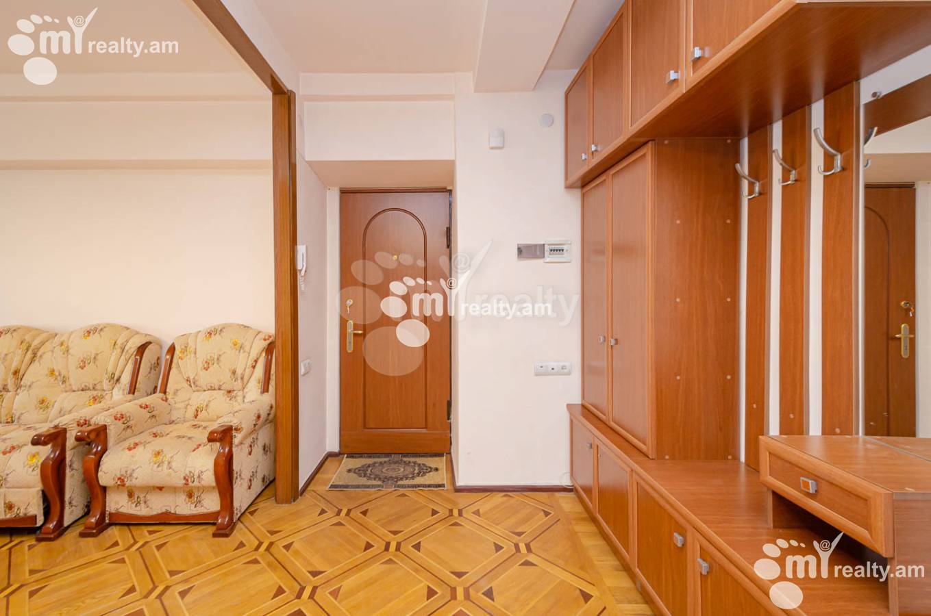 3 bedroom apartment for rent خیابان کوقباتسی, مرکز شهر ایروان, 151943