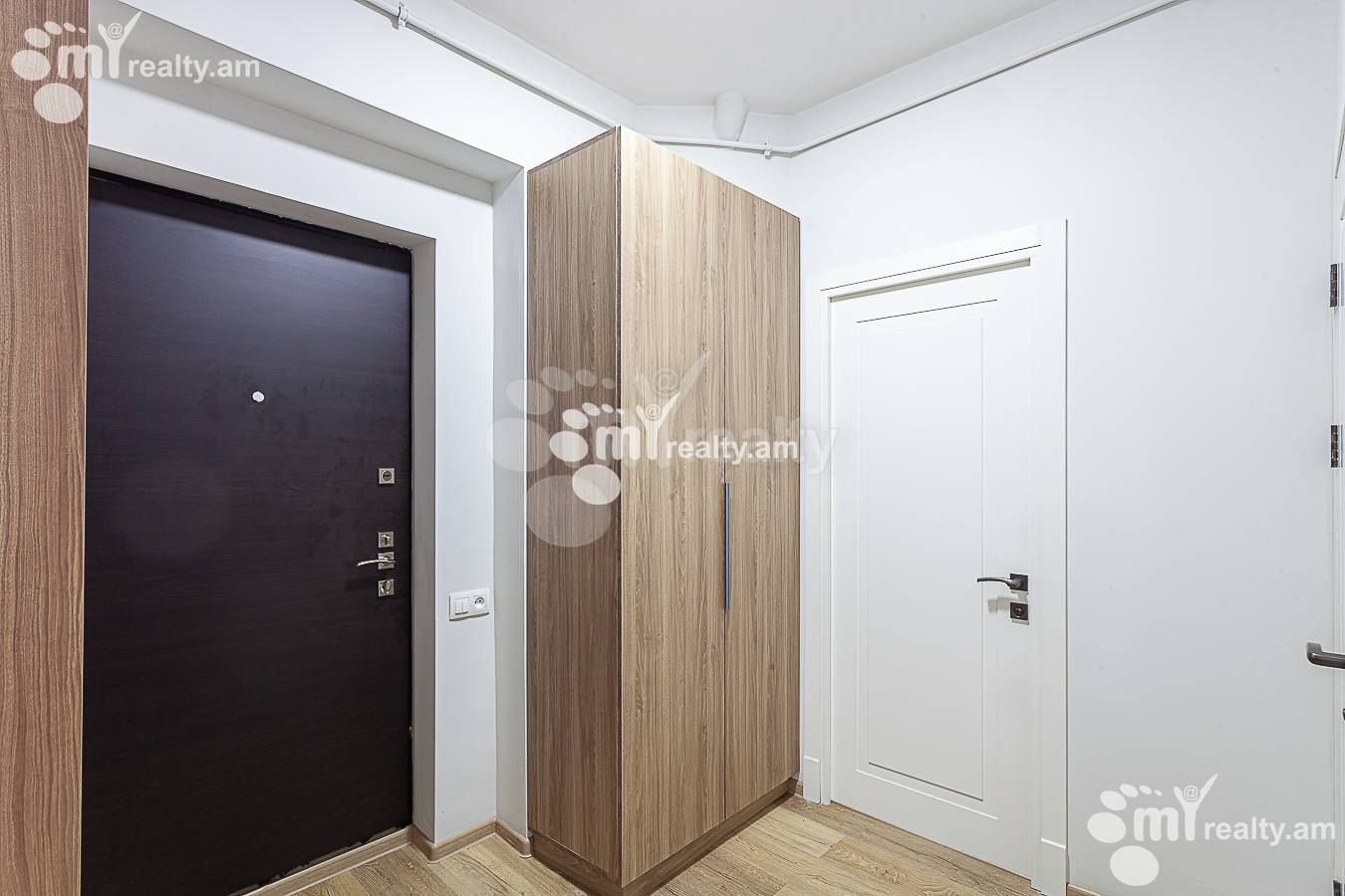 2 bedroom apartment for rent Heratsi St, Center Yerevan, 151298