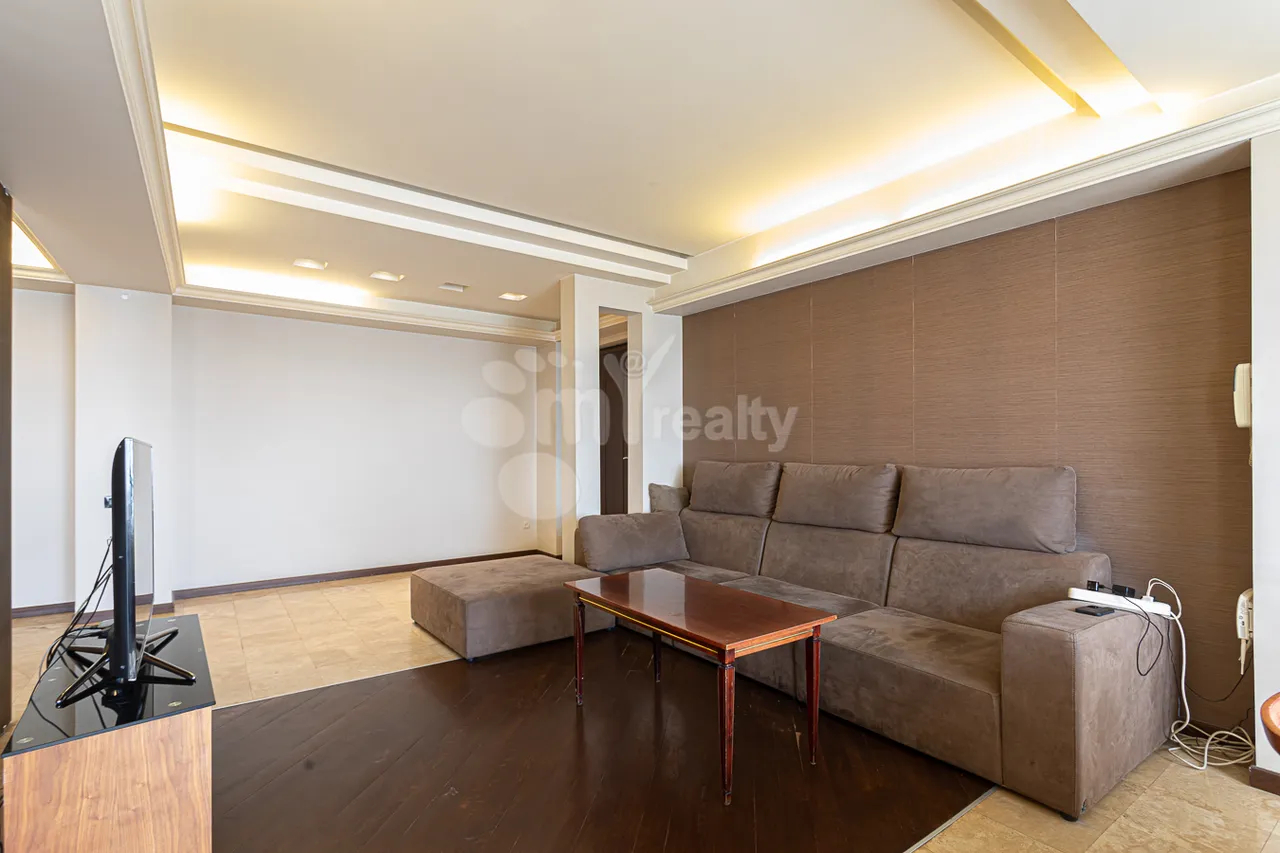 3 bedroom apartment for sale Gyulbenkyan St, Arabkir Yerevan, 157210