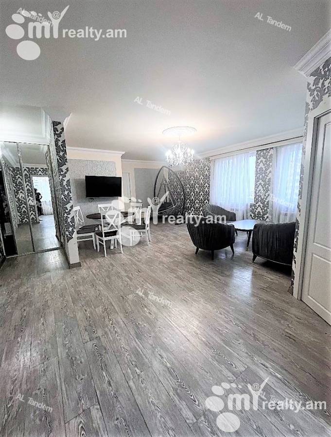 3 bedroom apartment for rent خیابان چارِنتس, مرکز شهر ایروان, 124441