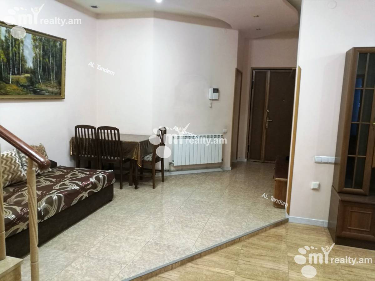 3 սենյականոց բնակարան վարձով Հանրապետության փող, Կենտրոն Երևան, 125917