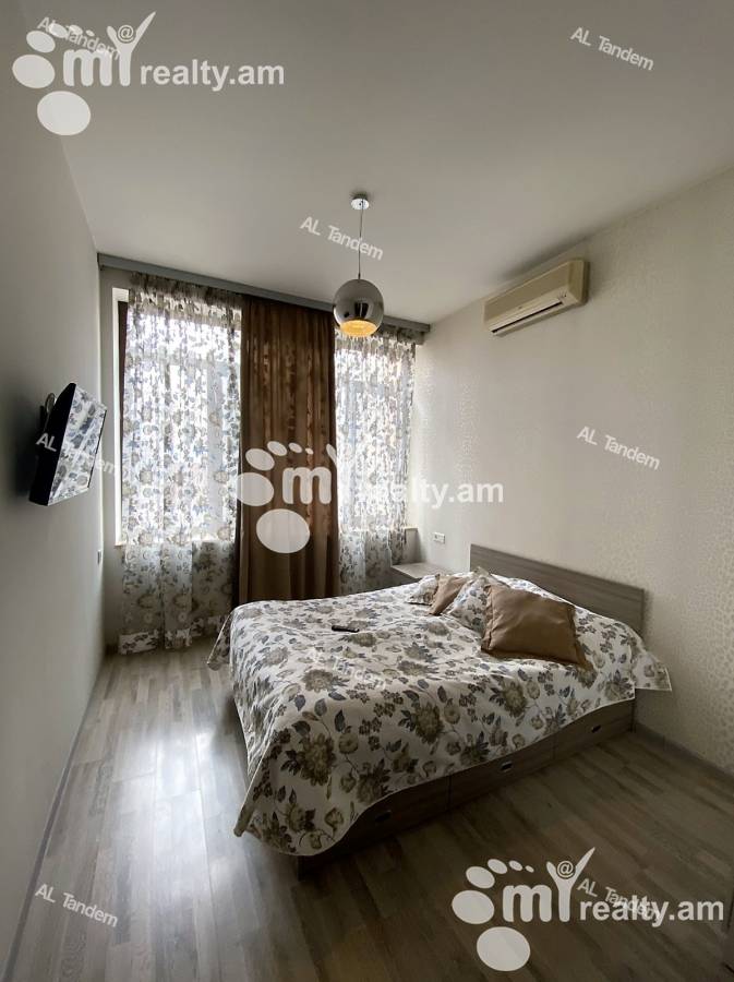 4 bedroom apartment for sale Nalbandyan St, Center Yerevan, 124001