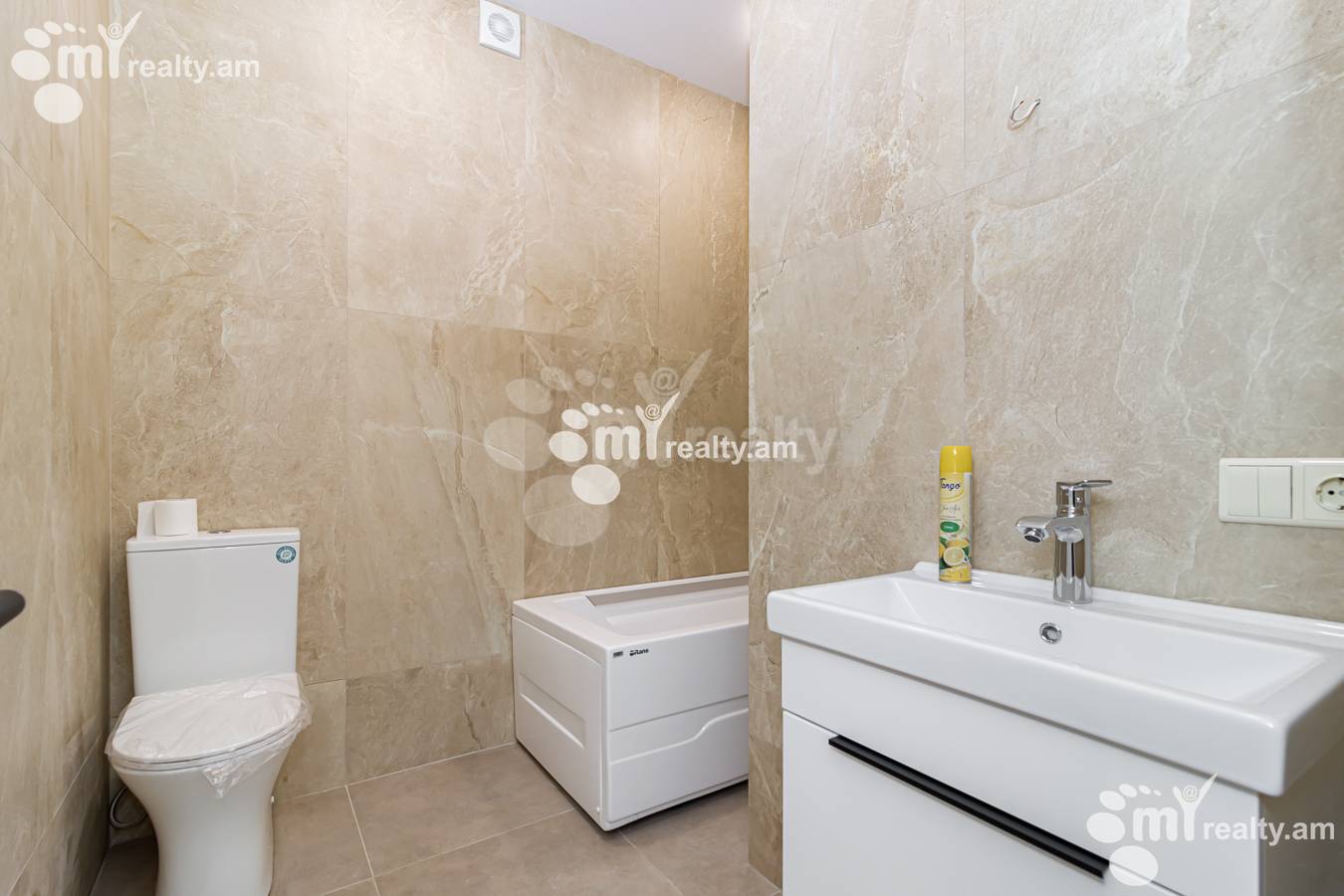 3 bedroom apartment for sale Paronyan St, Center Yerevan, 149046