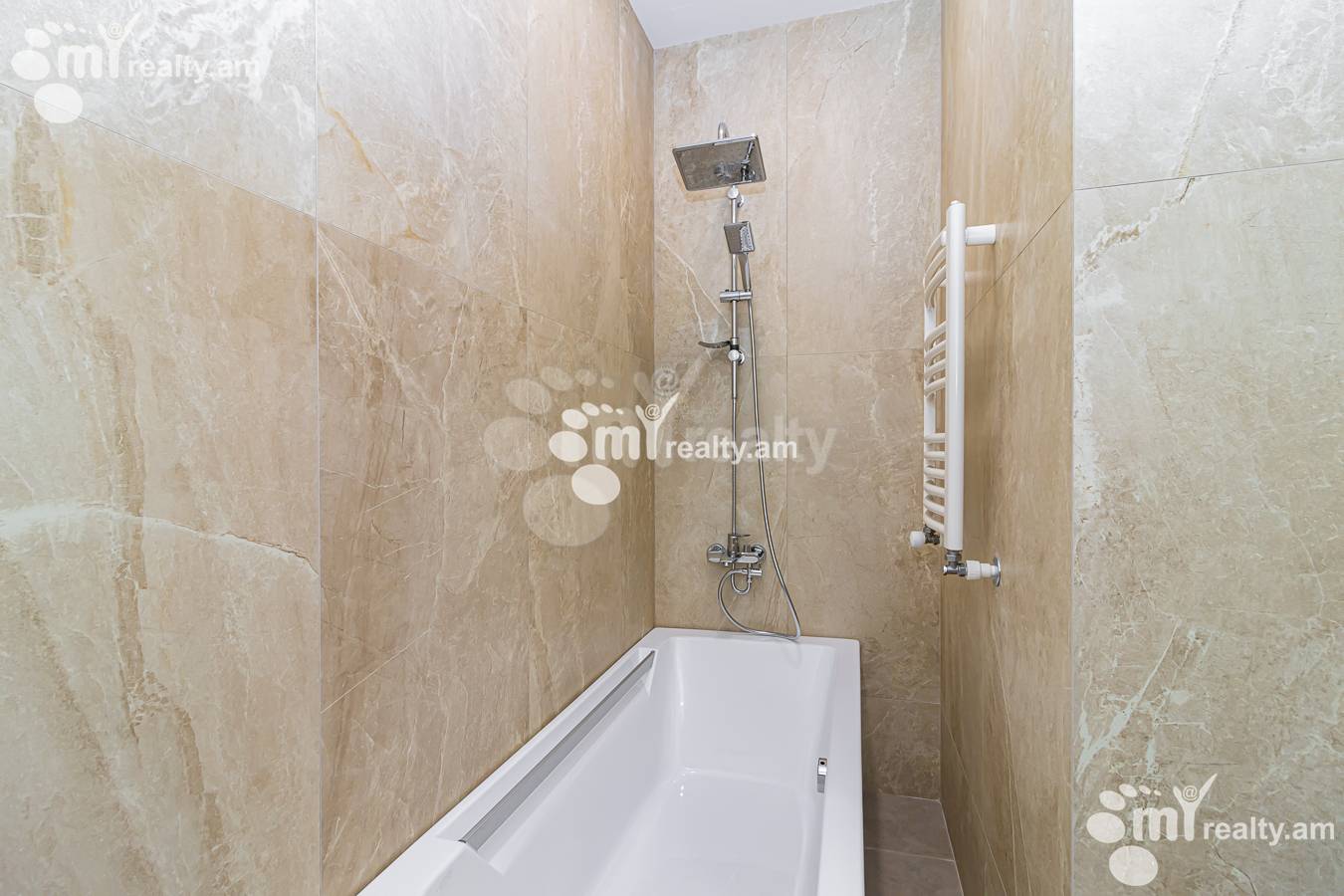 3 bedroom apartment for sale Paronyan St, Center Yerevan, 149046