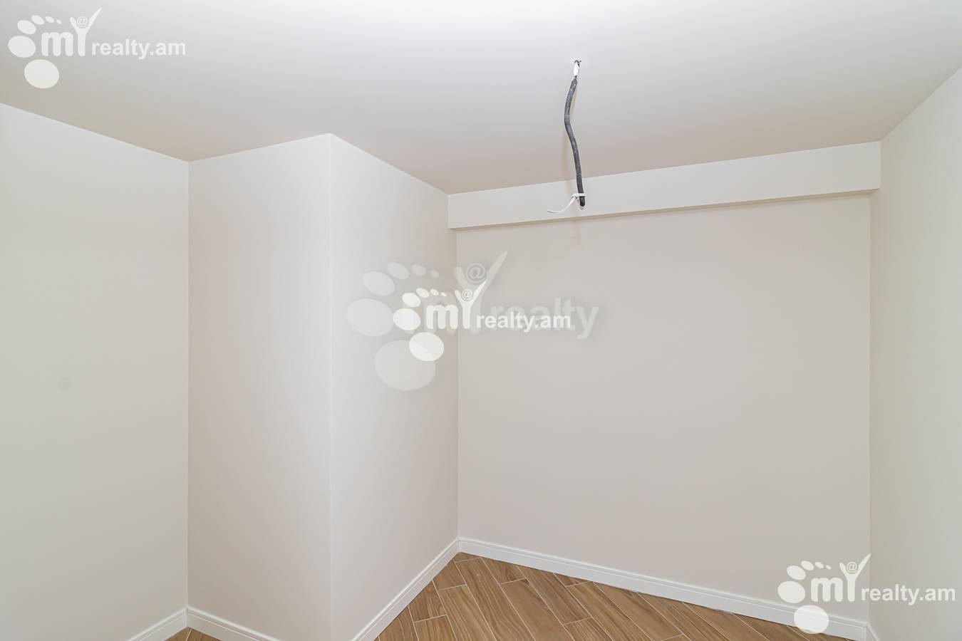 3 bedroom apartment for sale Paronyan St, Center Yerevan, 149046