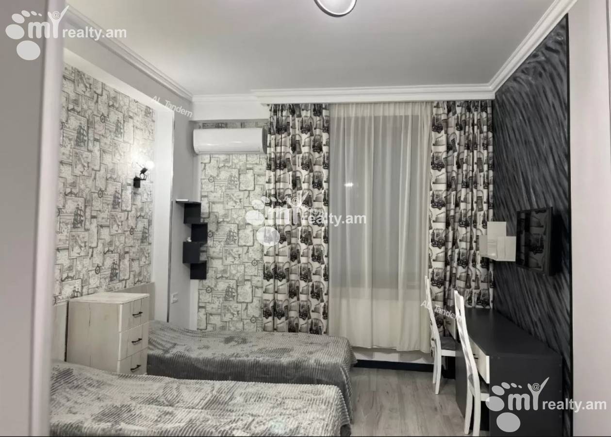 4 bedroom apartment for sale خیابان آرگیشتی, مرکز شهر ایروان, 126096