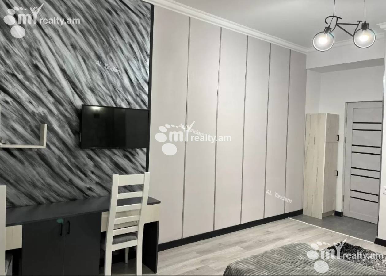 4 bedroom apartment for sale خیابان آرگیشتی, مرکز شهر ایروان, 126096