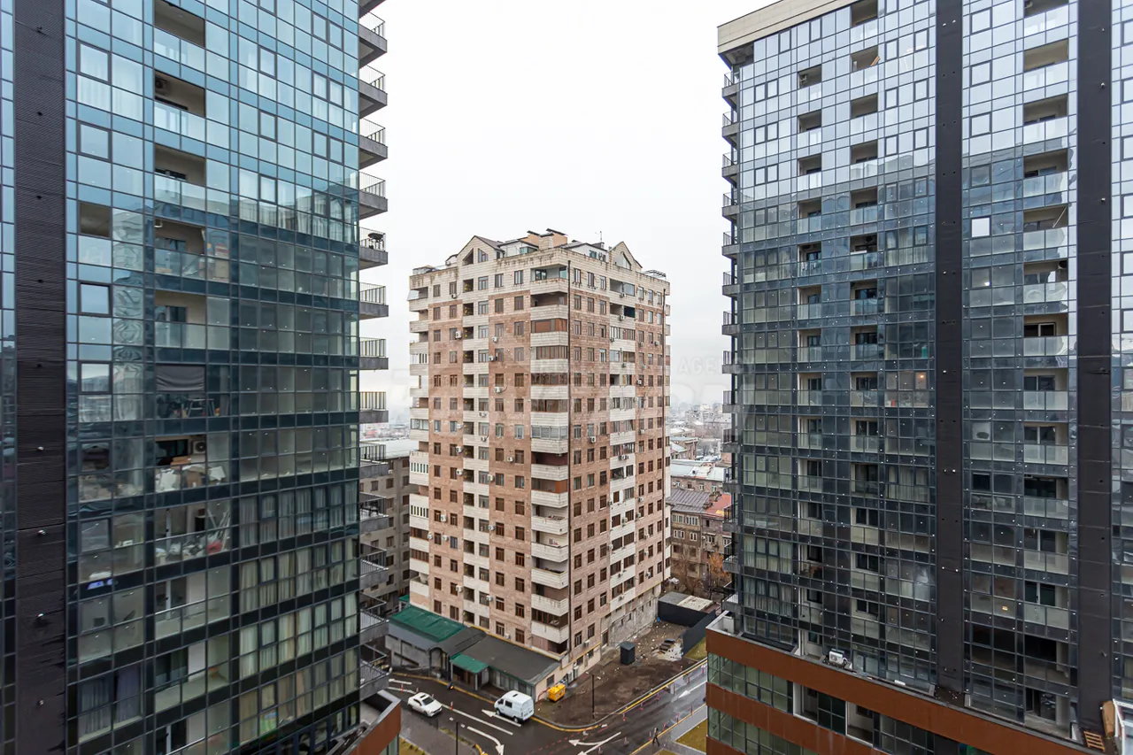 3 bedroom apartment for sale Komitas Ave, Arabkir Yerevan, 159371