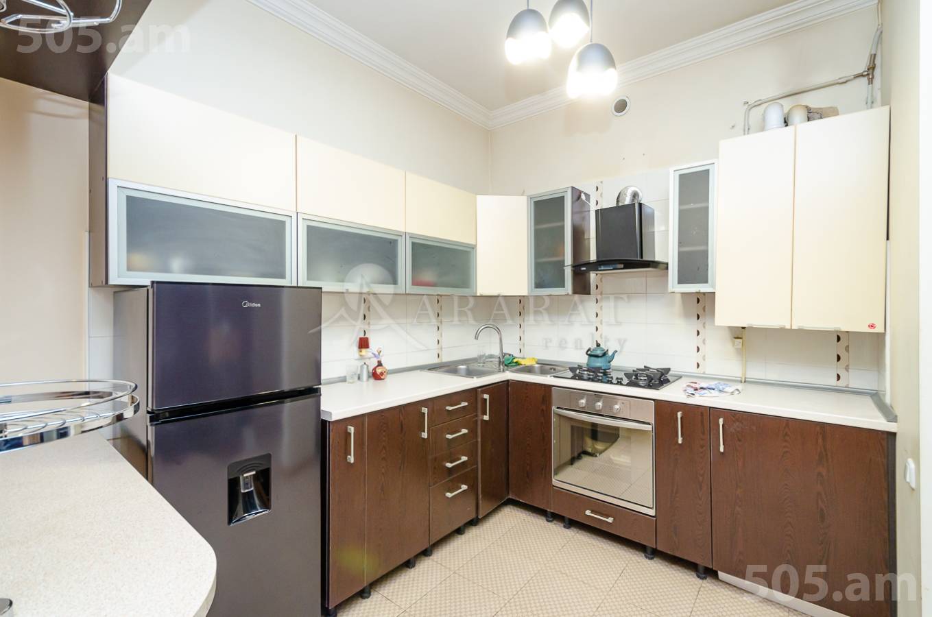 Купить 2 комнатную квартиру Ин ереванци ул, Центр Ереван, 152611