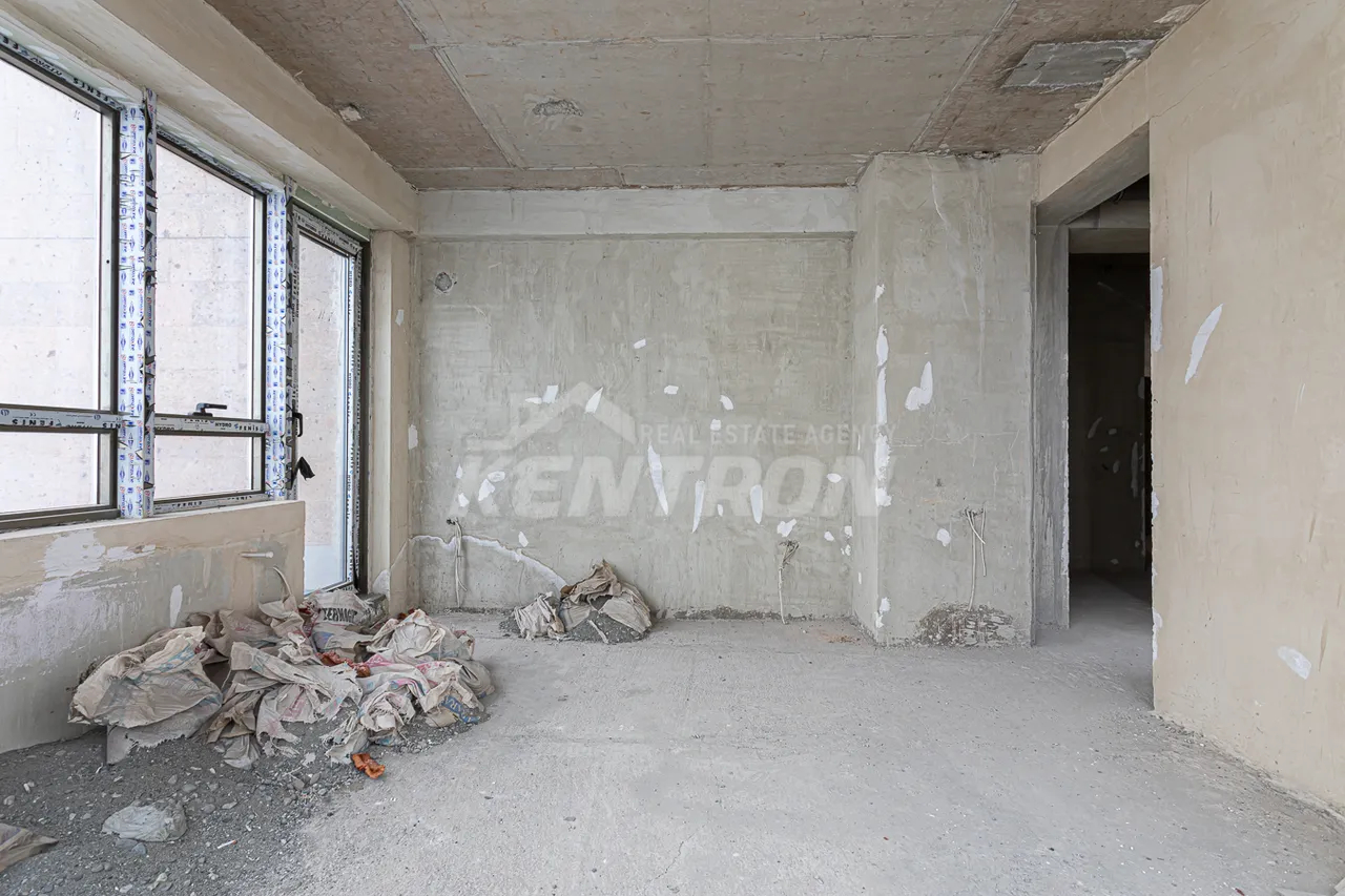 4 սենյականոց բնակարան  Ծիծեռնակաբերդի խճուղի, Կենտրոն Երևան, 159228