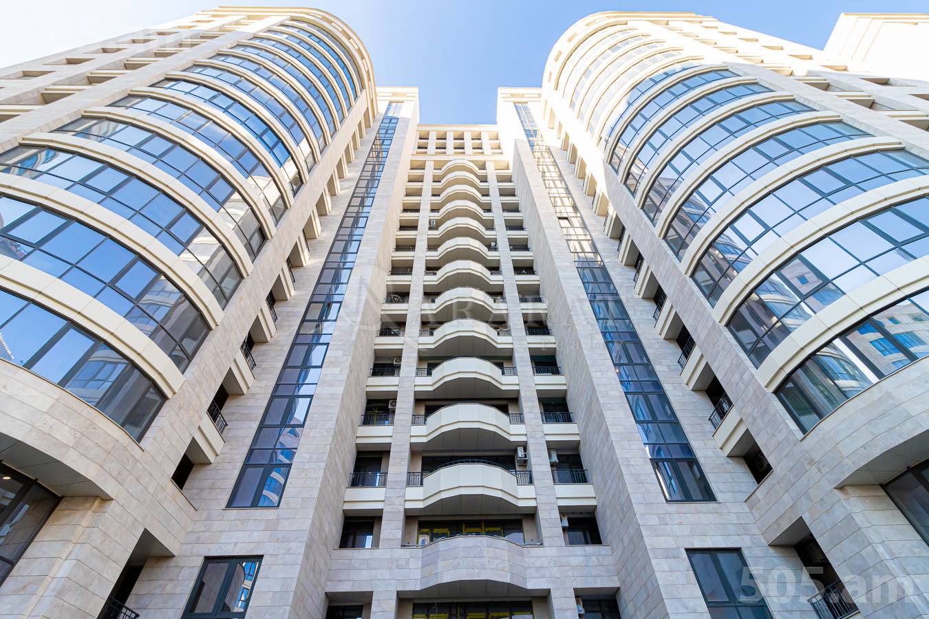 3 bedroom apartment for sale خیابان آرشاکونیاک, مرکز شهر ایروان, 153910