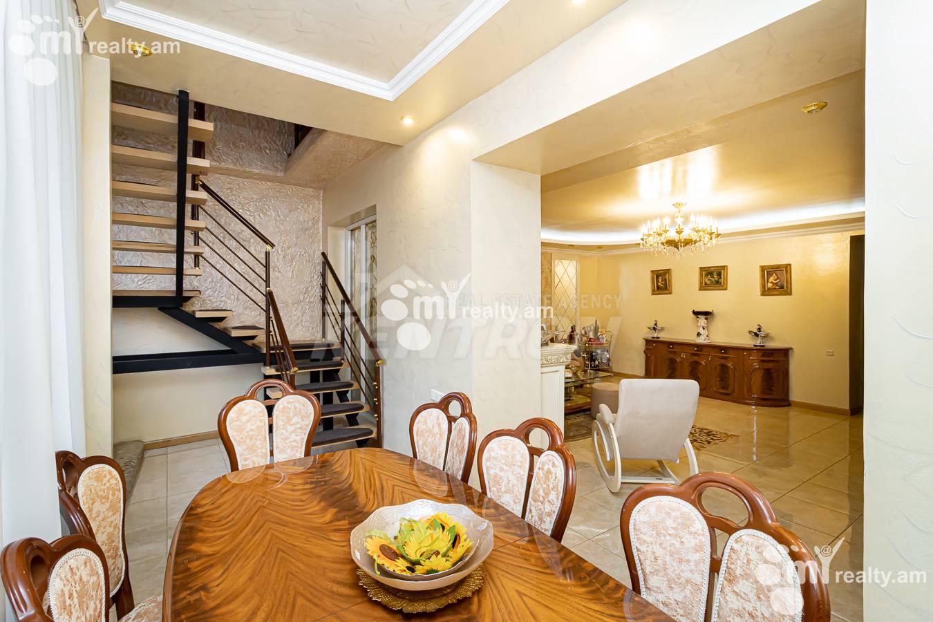 Купить 5 комнатную квартиру Г.Кочар ул, Арабкир Ереван, 154320