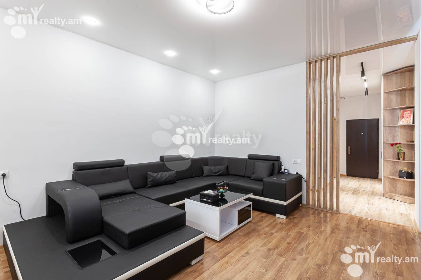3 bedroom apartment for sale M․ Melqonyan str, Center Yerevan, 153614