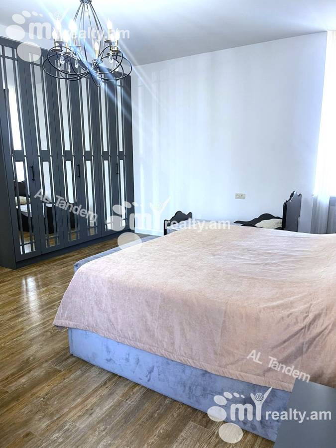 4 bedroom apartment for rent خیابان آنتارایین, مرکز شهر ایروان, 152377