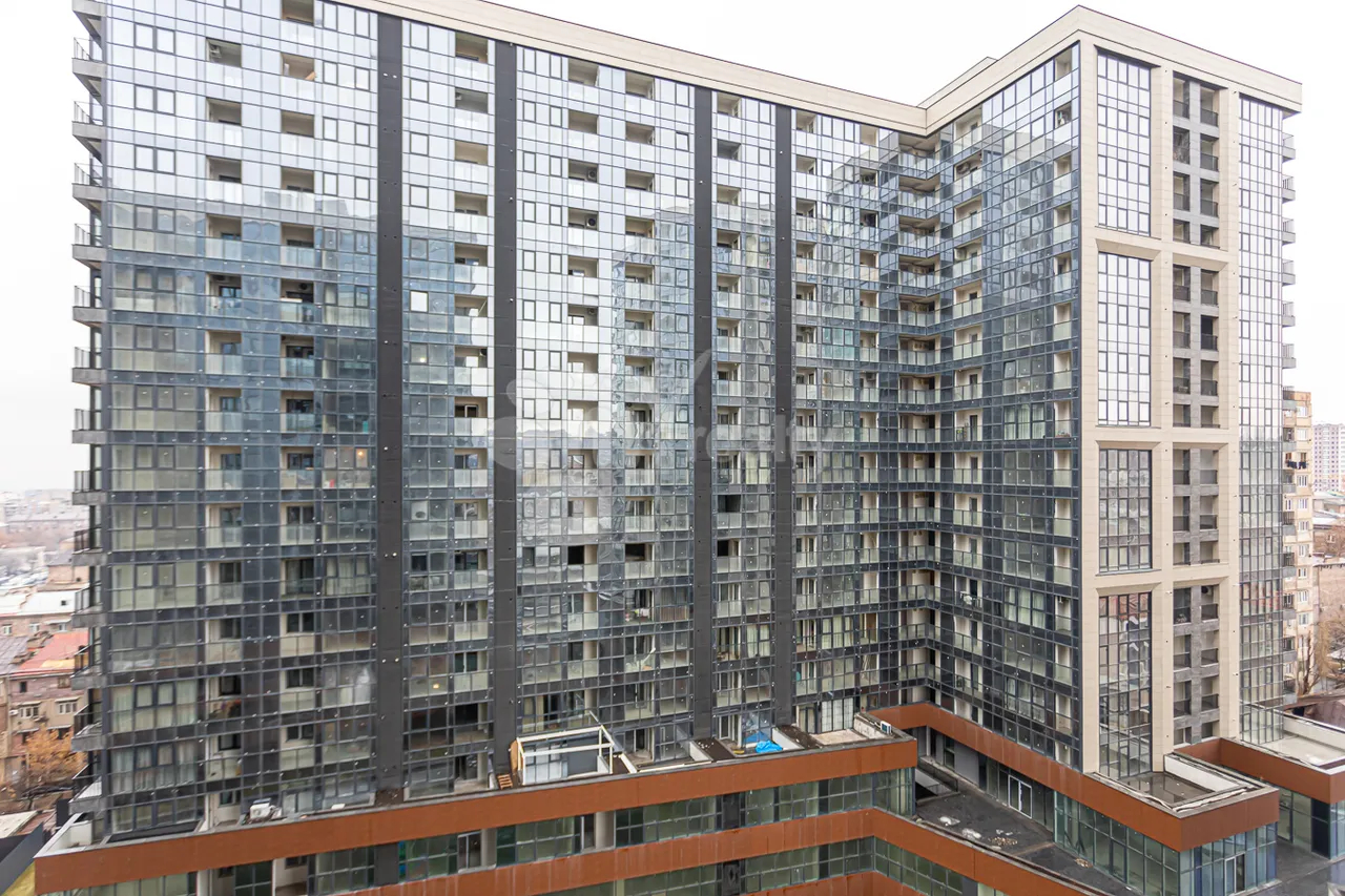 3 bedroom apartment for sale خیابان کومیتاس, عربگیر ایروان, 159367