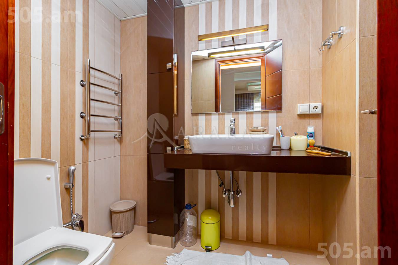 6 սենյականոց բնակարան  Ծարավ Աղբյուրի փող., Ավան Երևան, 152079