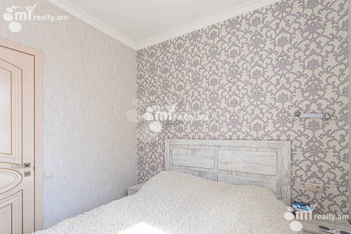 2 bedroom apartment for sale خیابان ماشتوتس, مرکز شهر ایروان, 147144