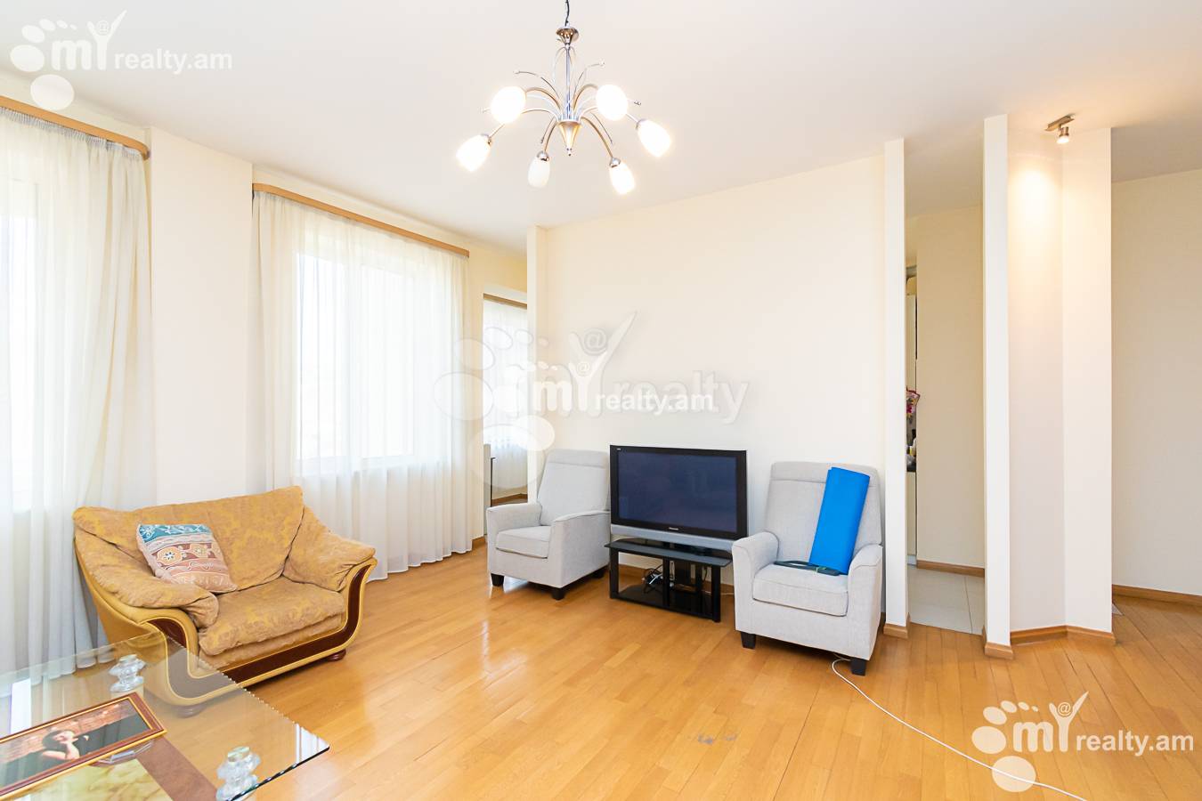 2 bedroom apartment for sale خیابان پارونیان, مرکز شهر ایروان, 140105