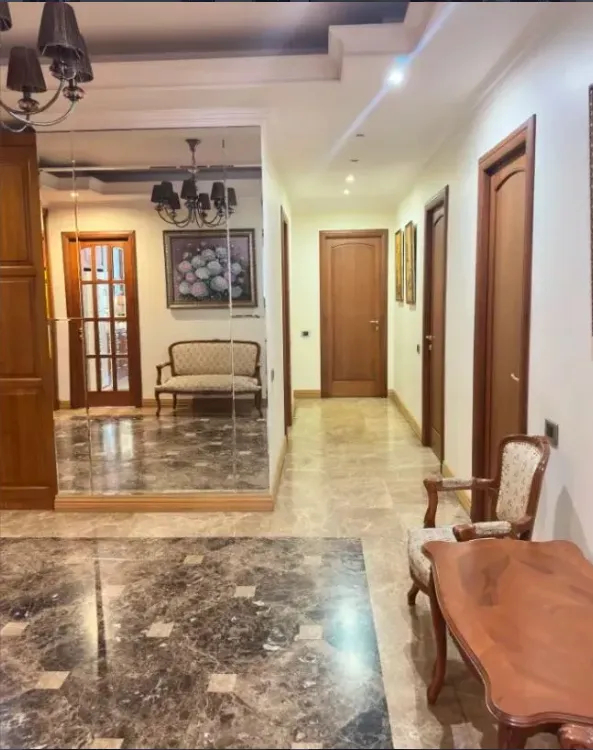 4 bedroom apartment for sale Abovyan St, Center Yerevan, 161230