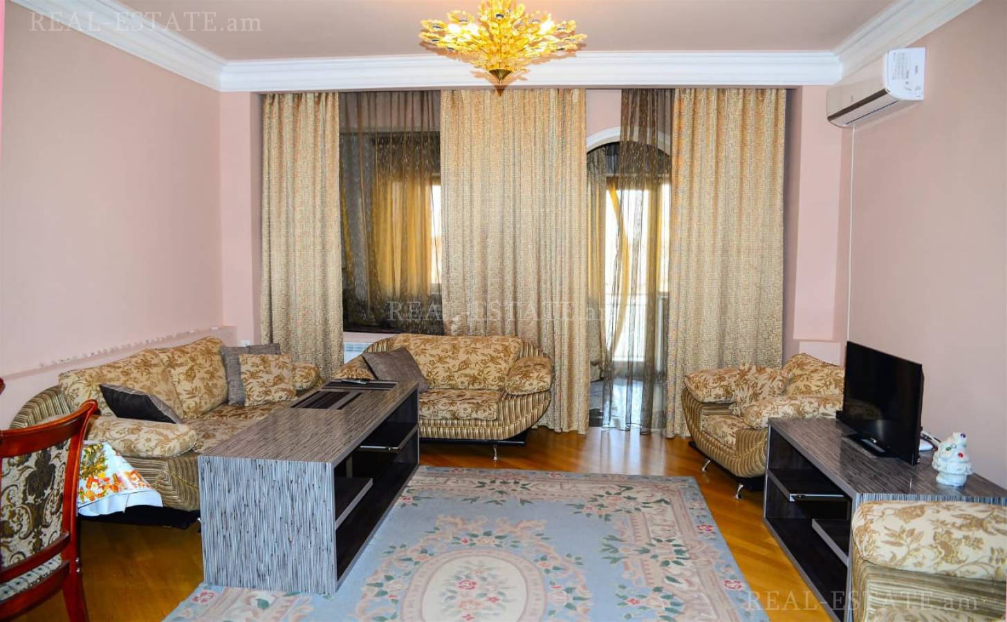 4 bedroom apartment for sale Teryan St, Center Yerevan, 133596