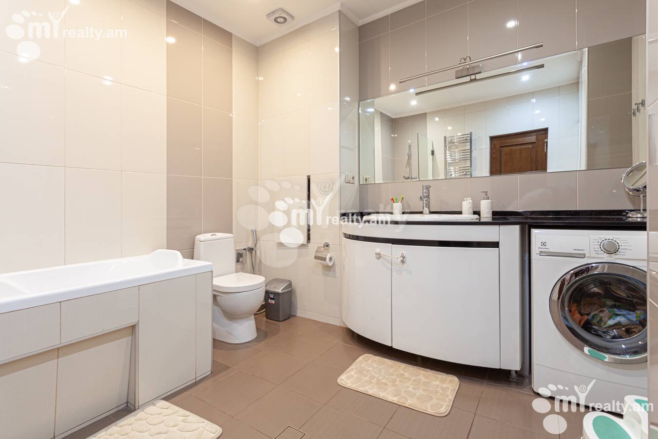 3 bedroom apartment for rent خیابان آرام, مرکز شهر ایروان, 151909