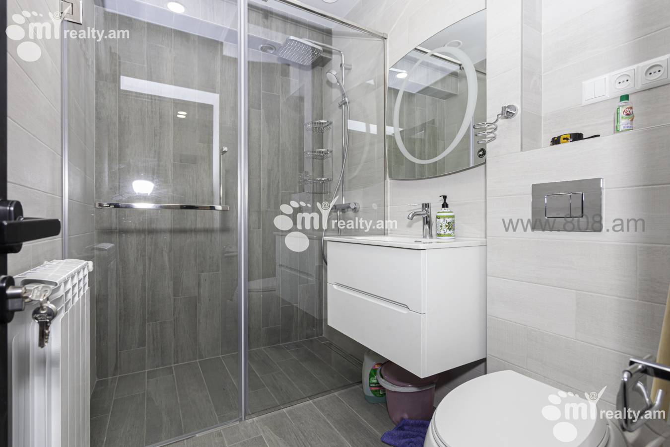 2 սենյականոց բնակարան  Մաշտոցի պող, Կենտրոն Երևան, 126469