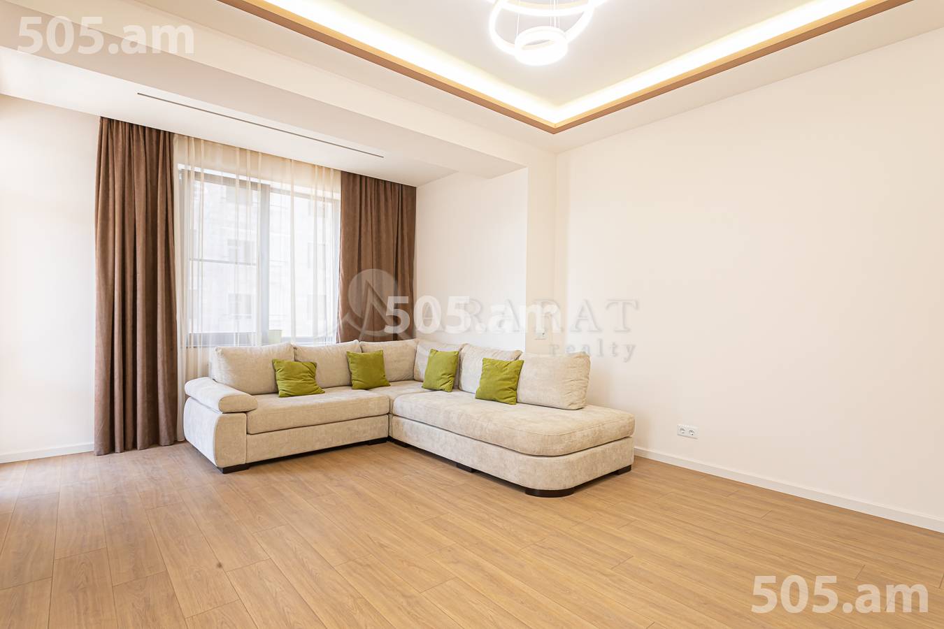 5 սենյականոց բնակարան  Ադոնց փող, Արաբկիր Երևան, 156524