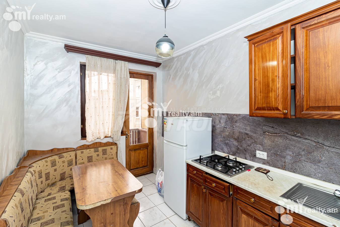 2 սենյականոց բնակարան  Վարդանանց փող, Կենտրոն Երևան, 48021