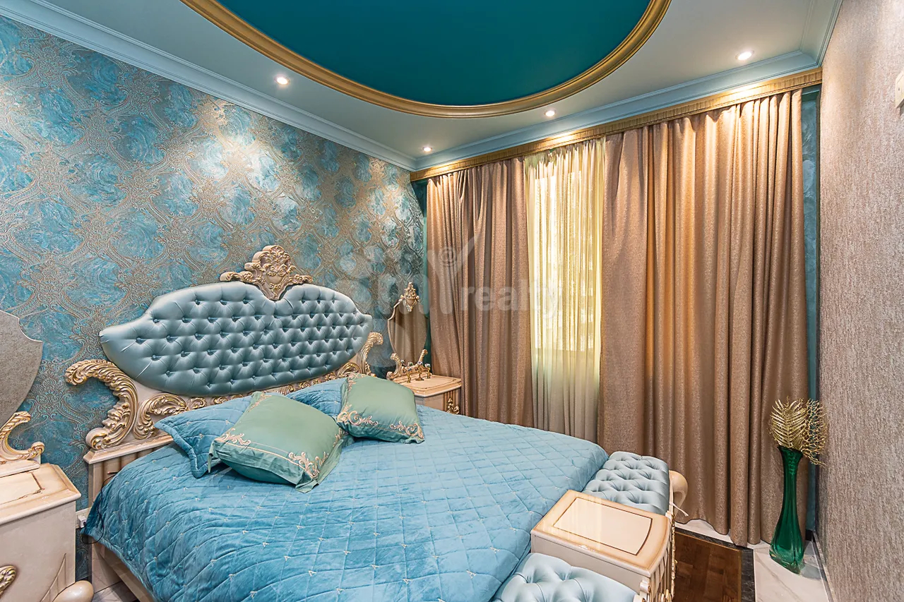 3 bedroom apartment for rent rue d'Amiryan, Center Yerevan, 161369