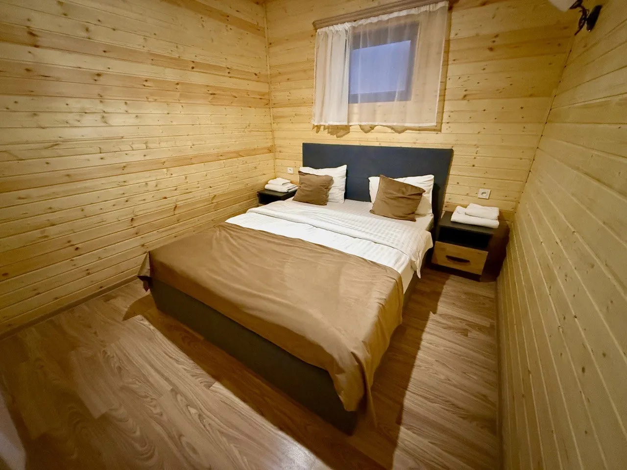 Купить коммерческoе помещение , акадор Котайк, 159464