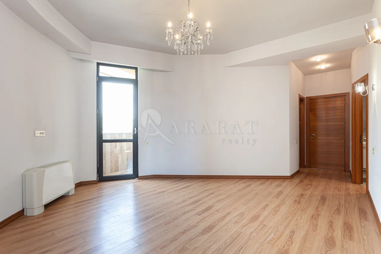 4 bedroom apartment for sale D. Demirchyan St, Center Yerevan, 157681