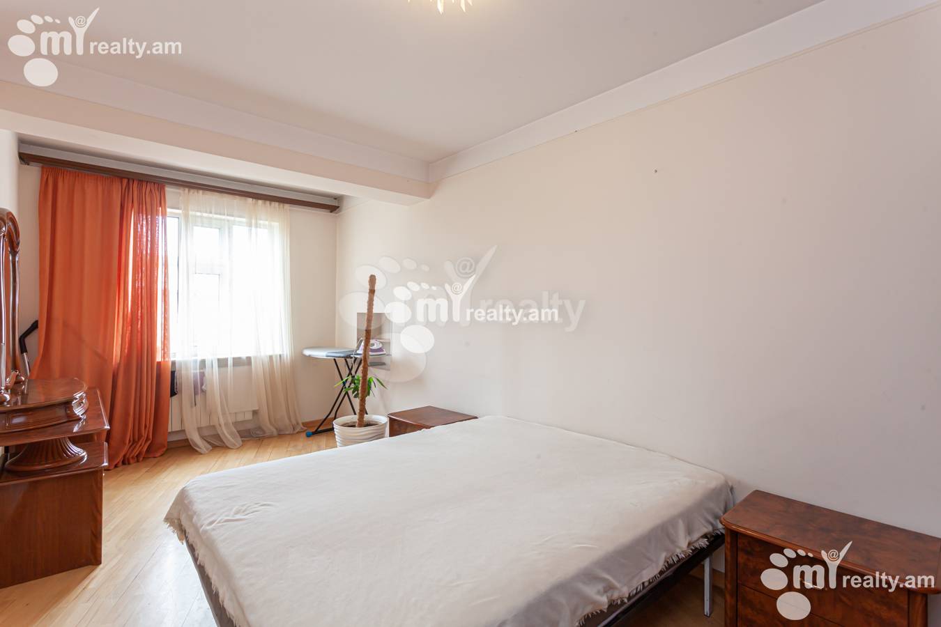 5 bedroom apartment for rent Hr.Kochar St, Arabkir Yerevan, 149005