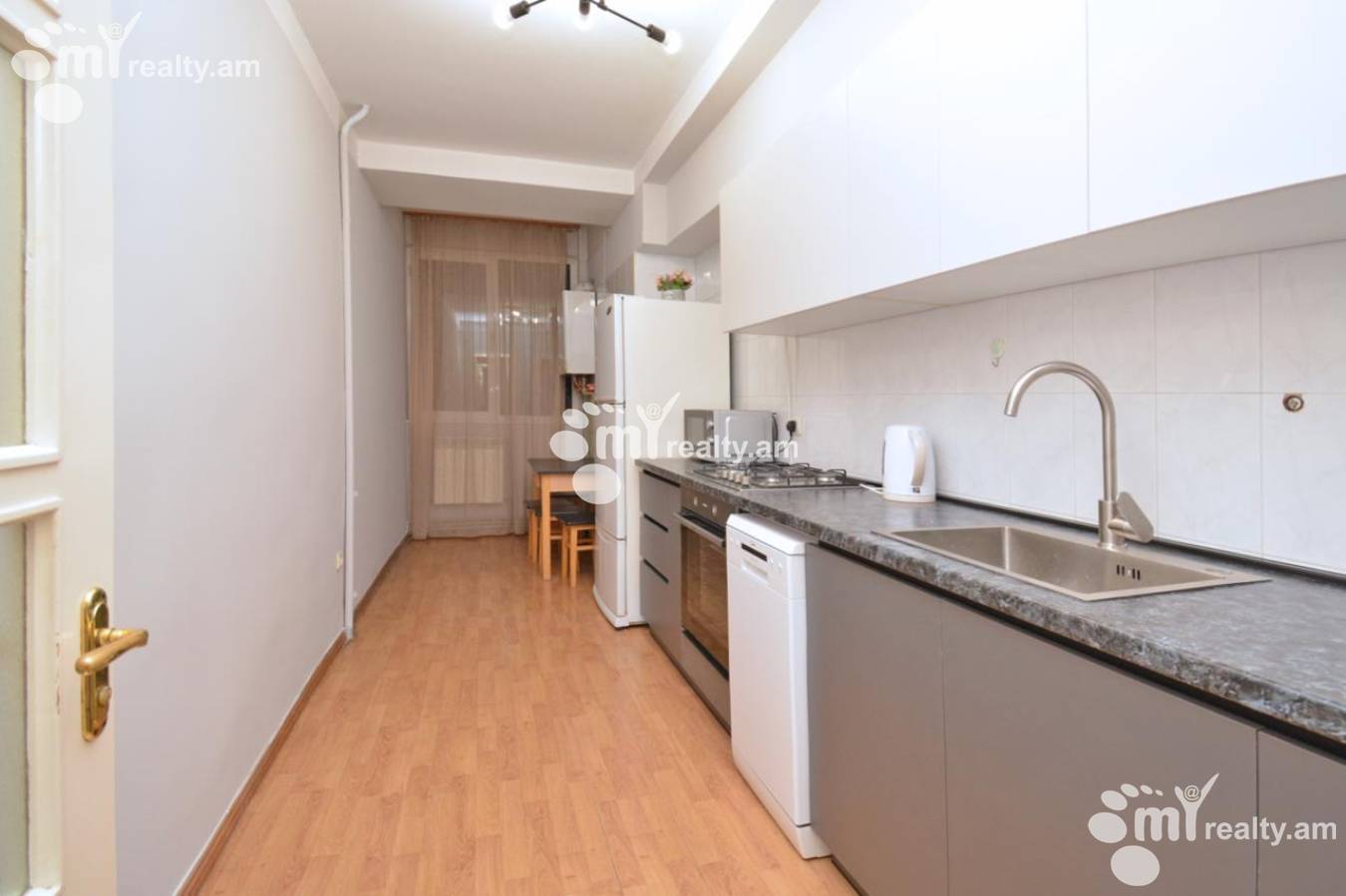 3 bedroom apartment for rent Sayat-Nova Ave, Center Yerevan, 158025