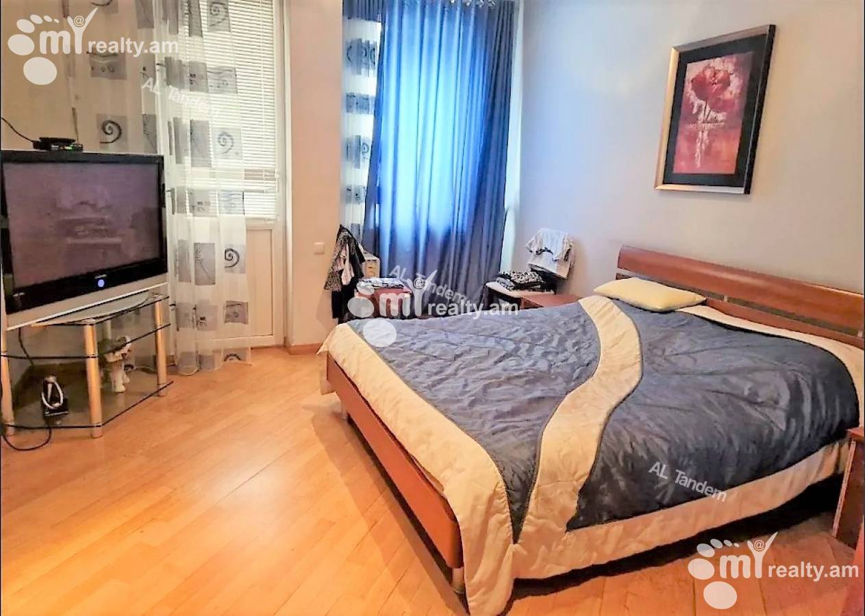 4 bedroom apartment for sale خیابان پوشکین, مرکز شهر ایروان, 140351