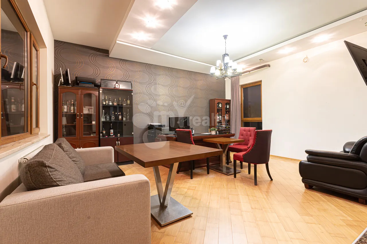 Commercial for sale خیابان شیراز, آچاپنیاک ایروان, 158297