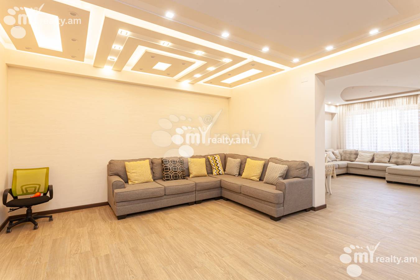 3 սենյականոց բնակարան վարձով Միկոյան փող, Դավթաշեն Երևան, 151304